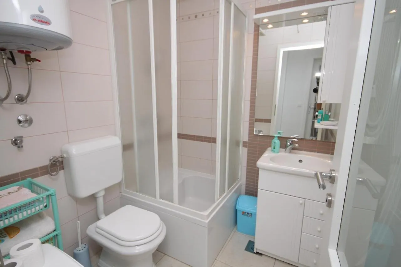 Apartments With A Parking Space Opatija - 7896 Croatia